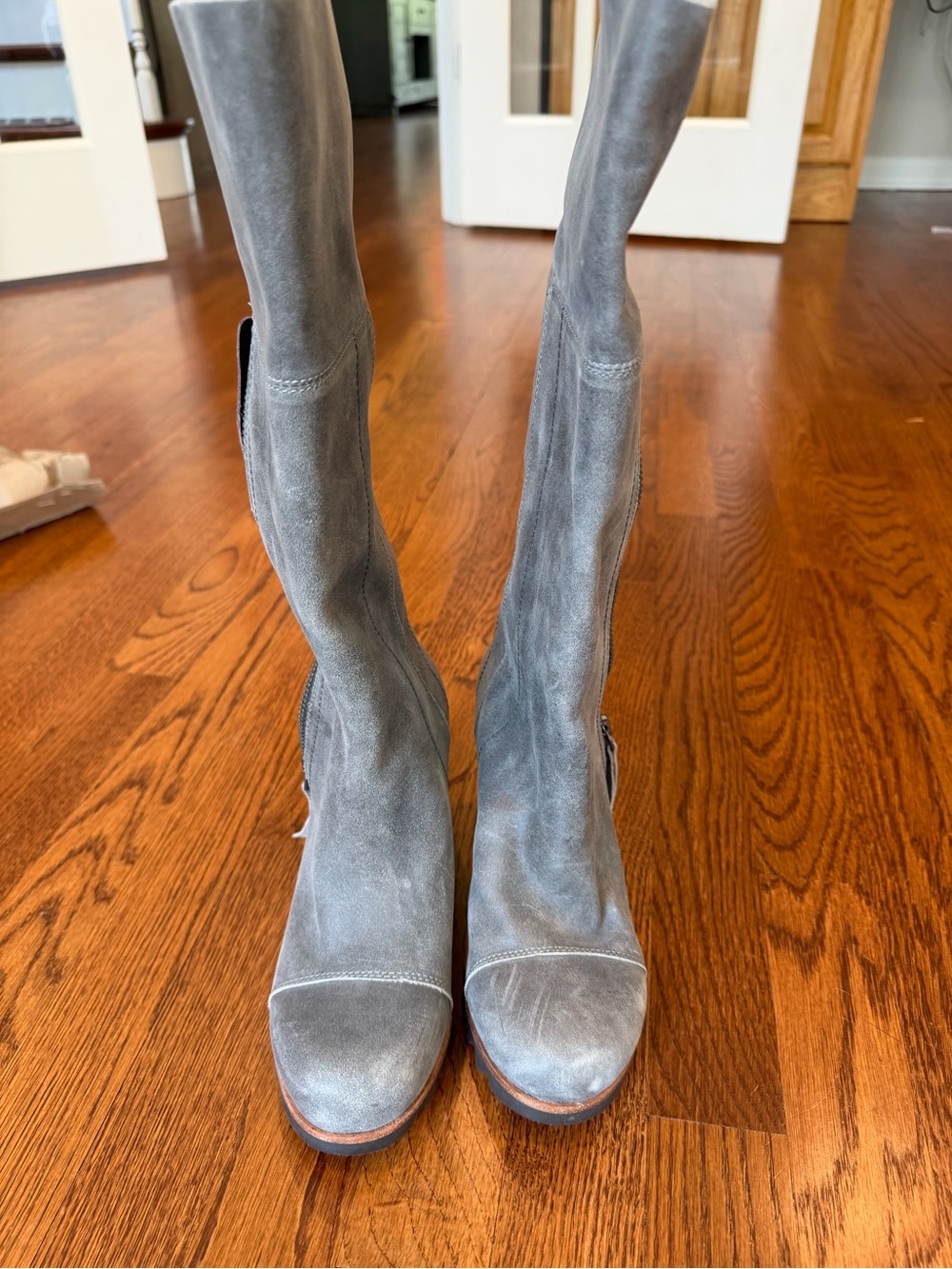 Sorel Addington Knee High Boot size 6